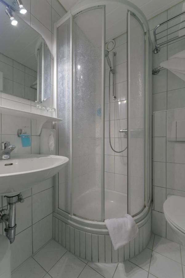 Hotel "Malerwinkel" Gmbh Seeon-Seebruck Quarto foto