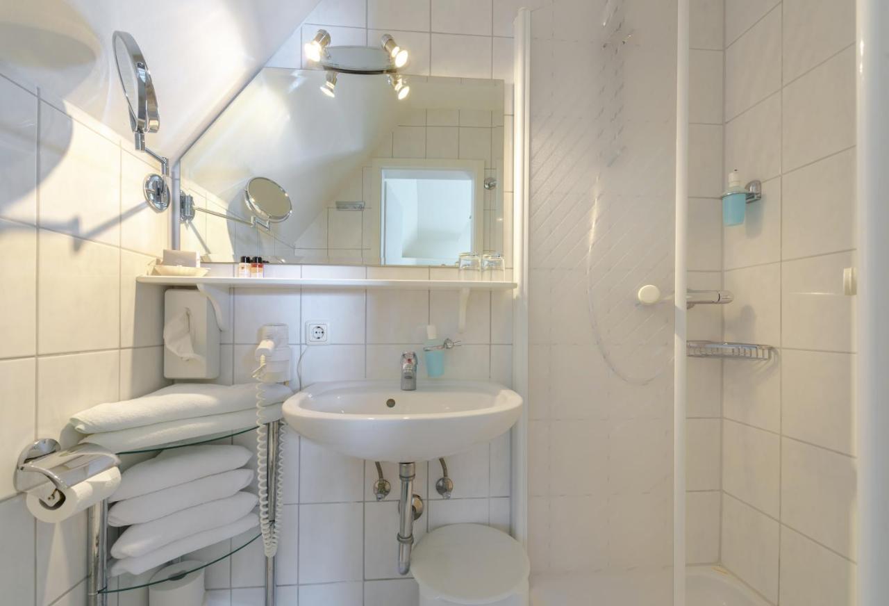 Hotel "Malerwinkel" Gmbh Seeon-Seebruck Quarto foto