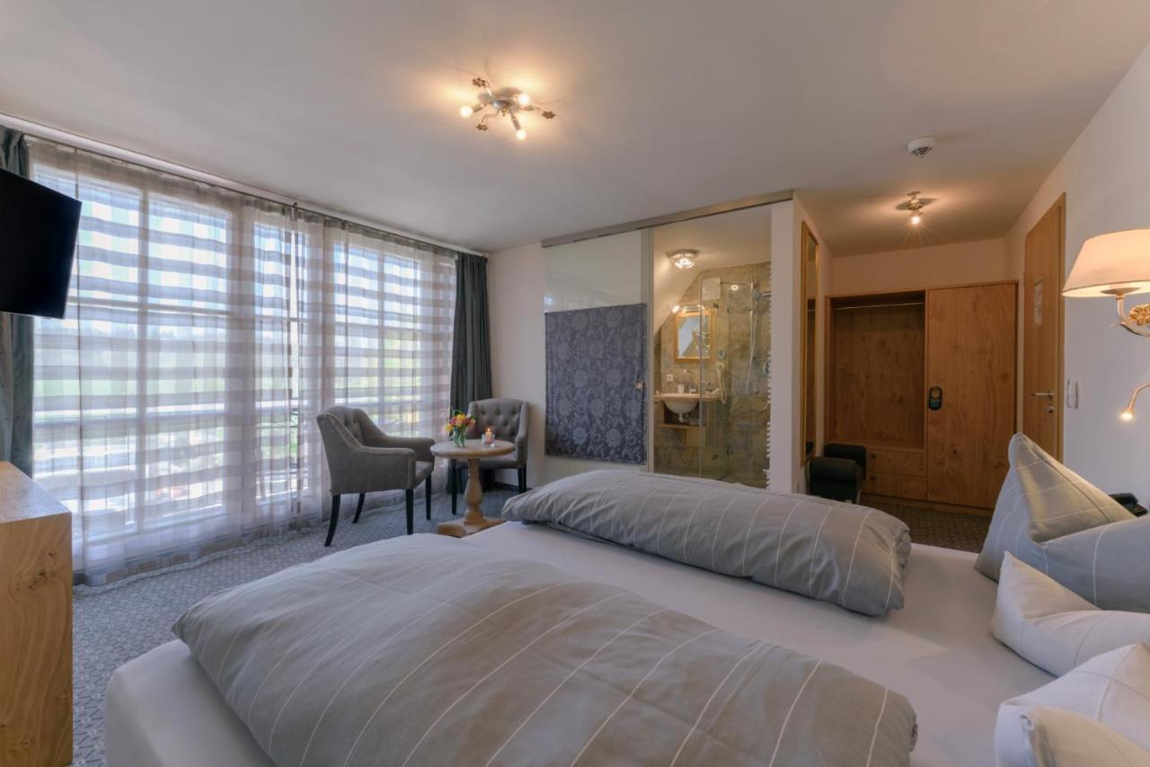 Hotel "Malerwinkel" Gmbh Seeon-Seebruck Quarto foto